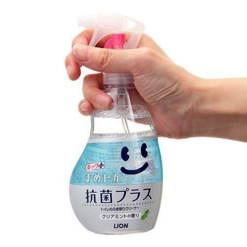 LION Bathroom & Toilet Cleaning Spray (210ml) 獅王廁所馬桶抗菌清潔噴霧劑- 藍色薄荷香